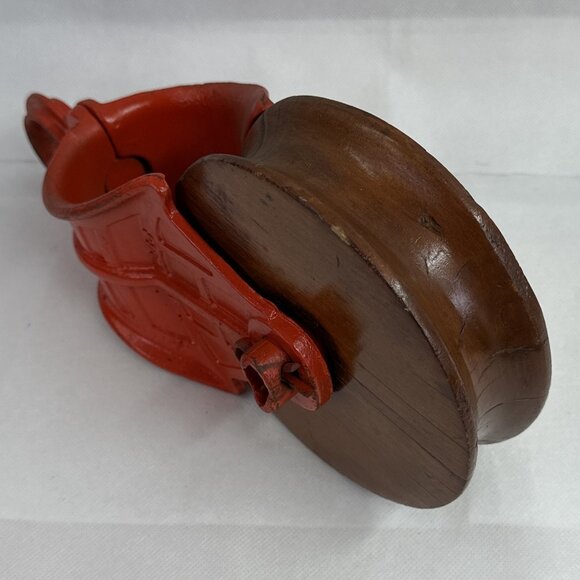 Antique Vintage Myers Cast Iron & Wood Barn Pulley - Orange Pulley Myers H 236 - Picture 6 of 7